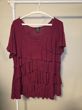 Leebe 1X Burgundy Ruffle Front Top – Soft Stretch Rayon Blend